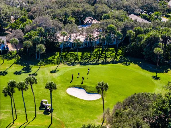 911 Greenway Ln, Vero Beach, FL 32963