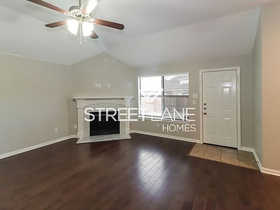 4th image of 316 Village Dr