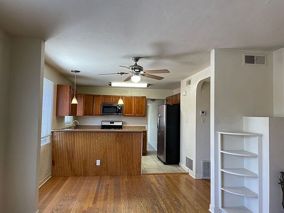 3rd image of 1240 Lobo Pl NE