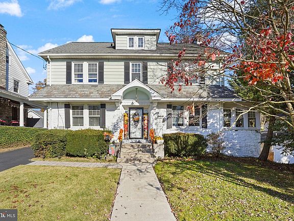 2nd image of 739 Drexel Ave