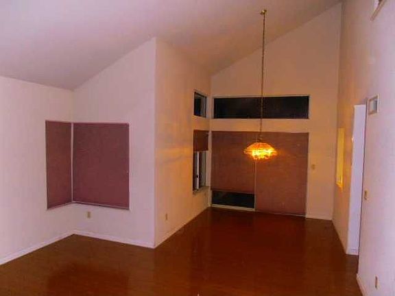 5th image of 2511 Highgate Dr