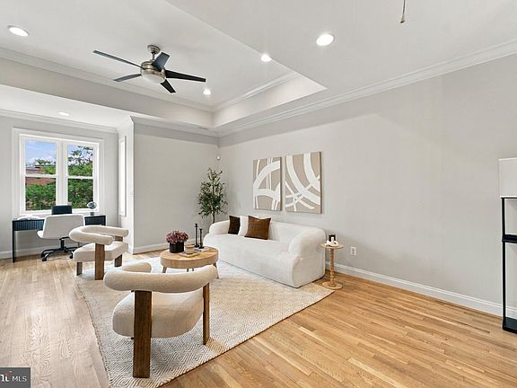 4th image of 1512 Park Rd NW APT 4