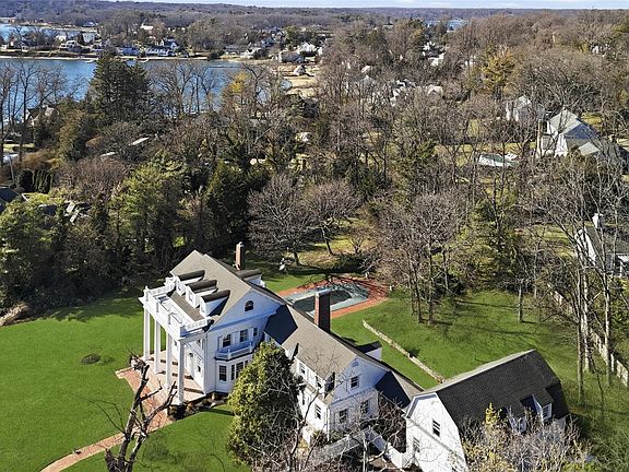 5th image of 158 E Shore Road