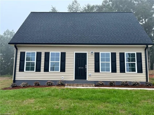 180 Lasley Ct, Winston Salem, NC 27105