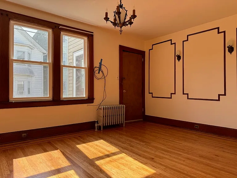 221-223 Patterson St #1 — Photo 4