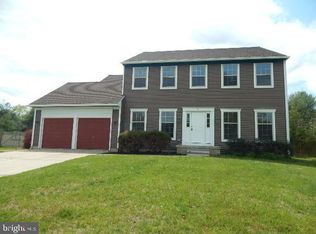 8 Horseshoe Dr, Voorhees, NJ 08043