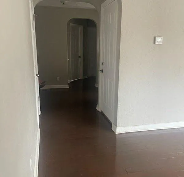 547 Hadley Ave #3 — Photo 9