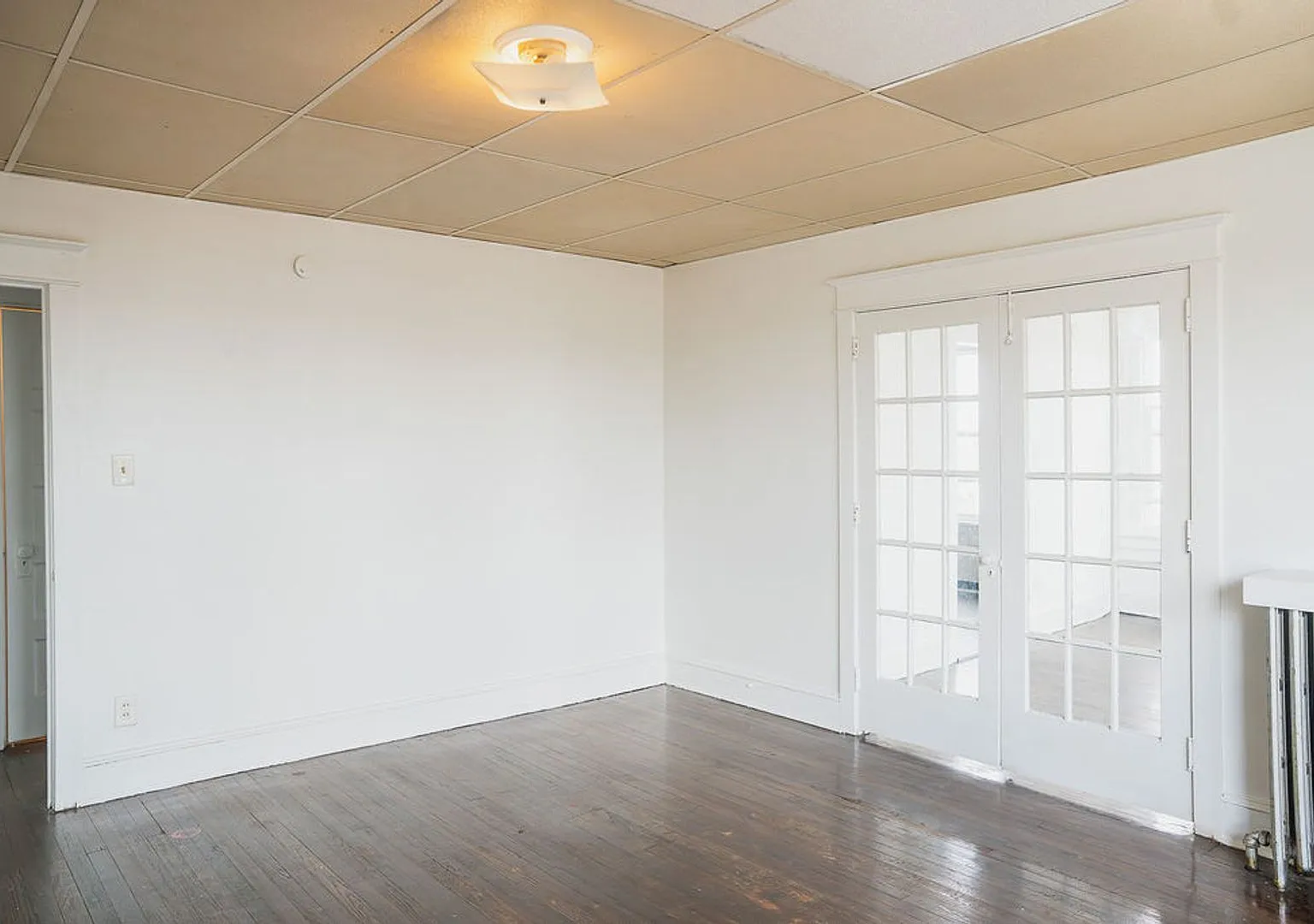 702 St. John Street — Photo 4