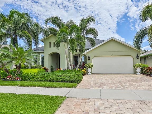 2nd image of 6811 Scenic Dr