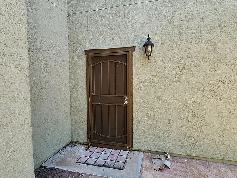 1050 W Rochin Rd — Photo 41