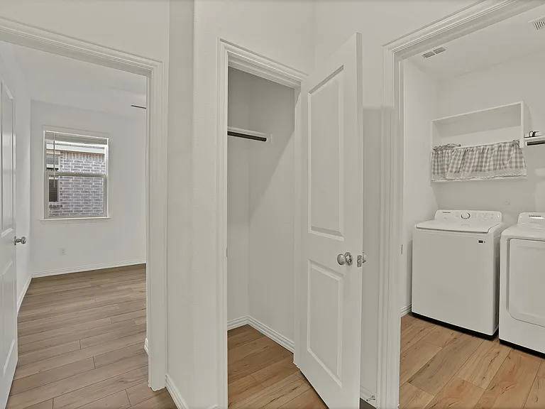 3204 Renaissance Dr — Photo 15