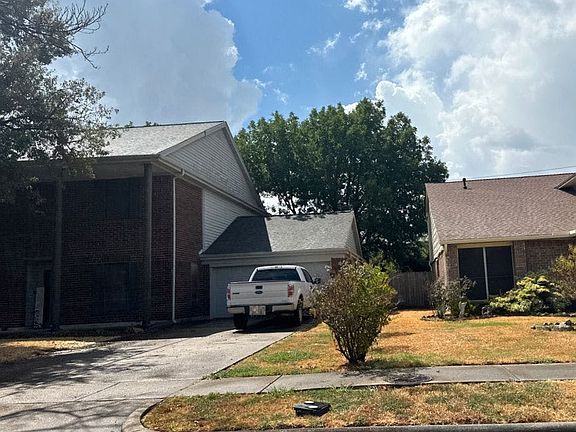 2nd image of 3825 Redbud Dr