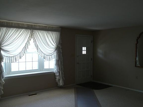 2nd image of 705 W Washington St
