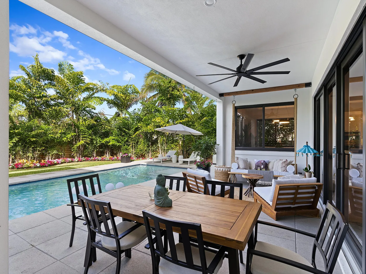 4 bed, 3.0 bath, 2600 sqft, $25,000 — Photo 1
