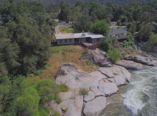 42883 Sierra Dr, Three Rivers, CA 93271