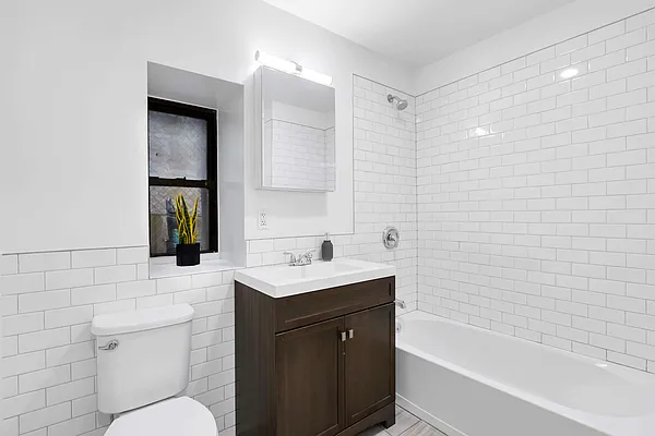 Rented by Compass | media 43