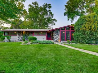 8920 S Minnehaha Cir, Minneapolis, MN 55426