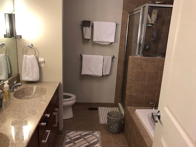 688 Oakwood Ave — Photo 11