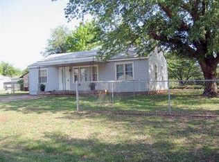 322 NW 5th St, Blanchard, OK 73010