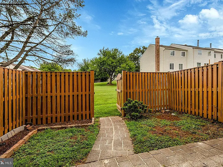 3717 Keefer Ct — Photo 12