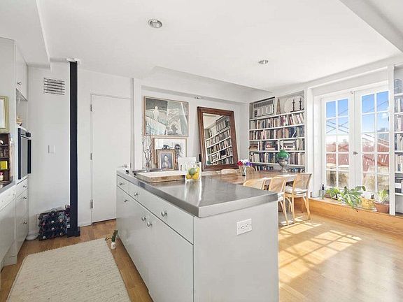 4th image of 1 5th Ave APT 16H