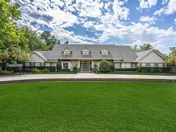1506 Buttram Rd, Nichols Hills, OK 73120