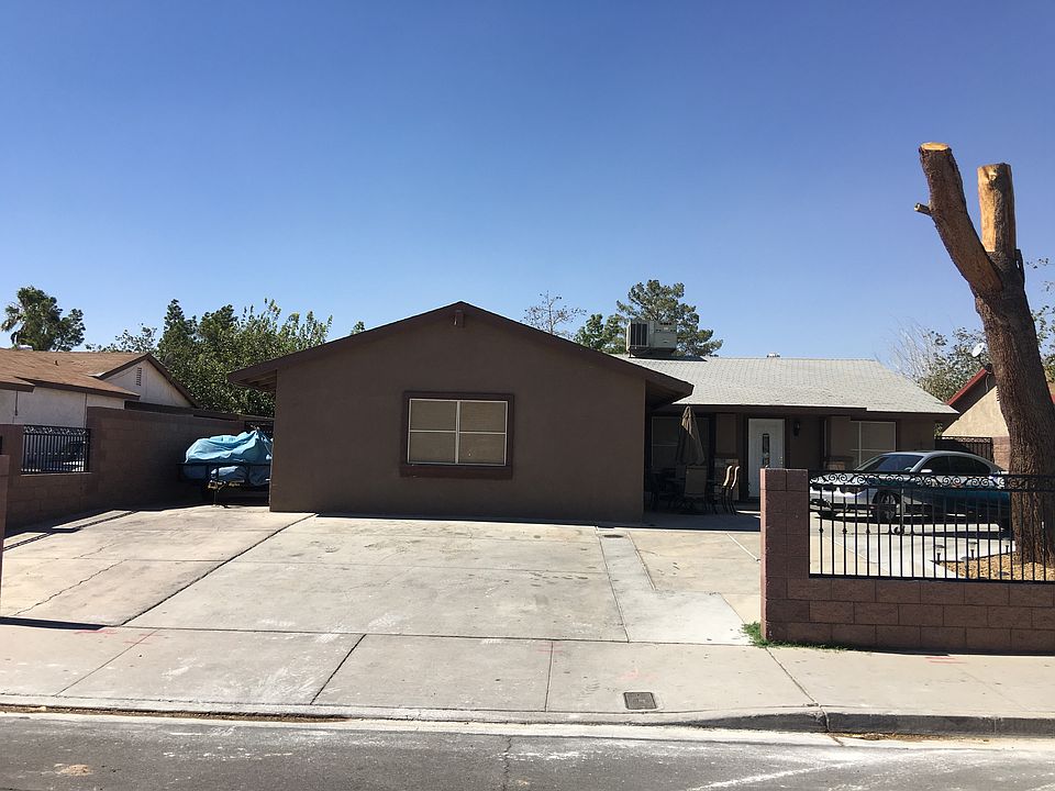 1st image of 1300 Marion Dr