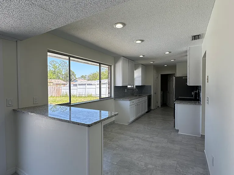 1780 Bartlett Ave — Photo 28