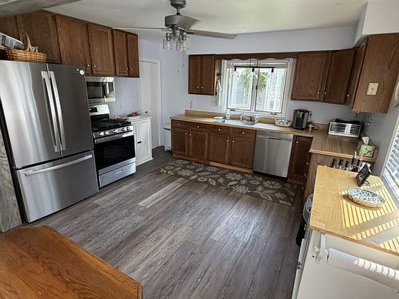 5th image of 9711 Shore Dr