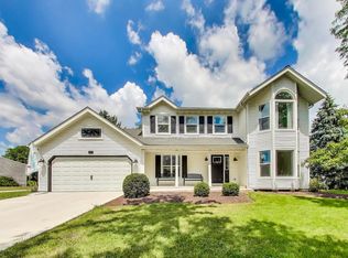 1329 Neskola Ct, Naperville, IL 60564