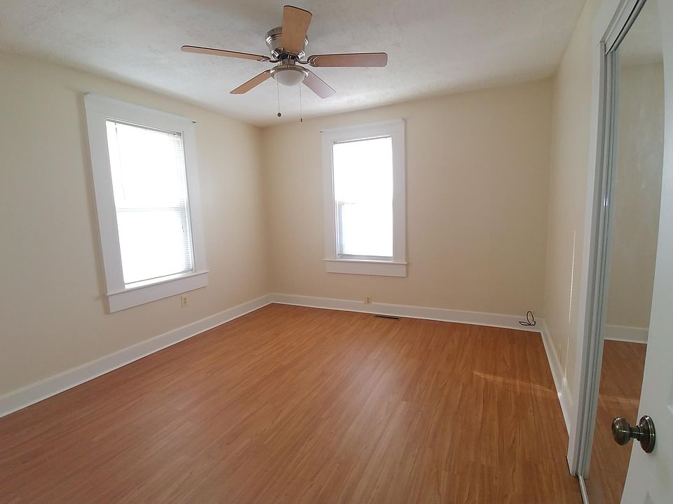 2nd image of 17 Woodland St APT A
