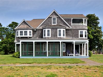 15 Pettipaug Ave, Old Saybrook, CT 06475 | Zillow