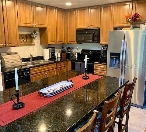 3rd image of 9703 Meadow Field Cir #409