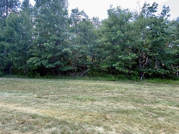 2nd image of 16 Rockrose Dr