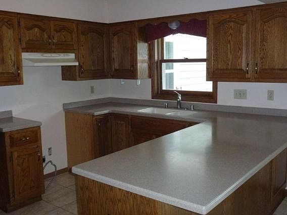 4th image of N23W27104 Shelley Lynn Dr