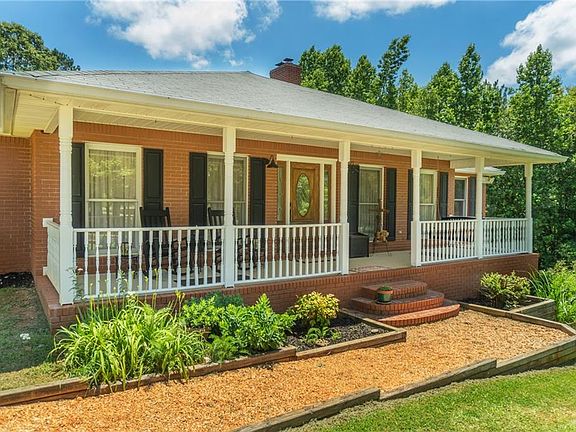 3rd image of 2985 Georgia Hwy #120