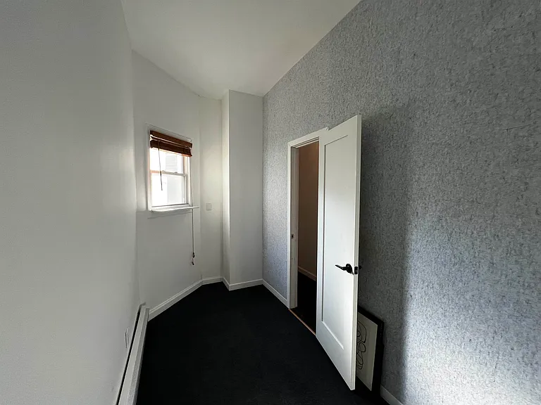 1810 Palisade Ave — Photo 15