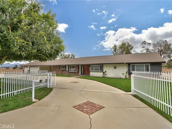 6905 W Devonshire Ave, Hemet, CA 92545