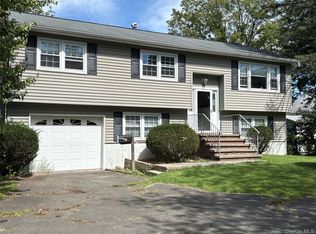 87 Filors Ln, Stony Pt, NY 10980