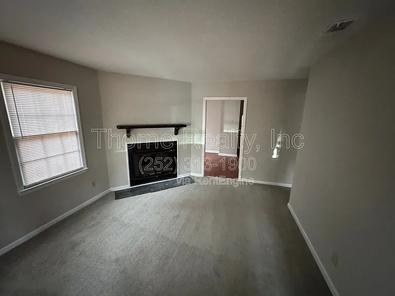 2257 Sherwood Ave — Photo 11