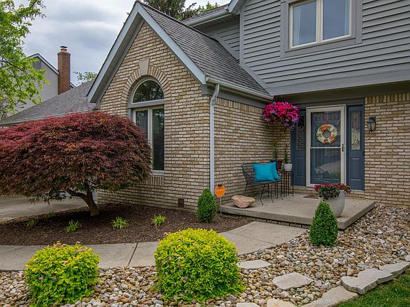 2nd image of 12747 Wheaton Ave NW