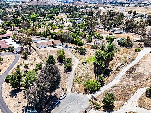 5th image of 18570 Halter Ln