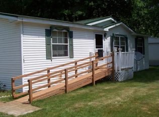 867 E Old Pine Trl, Newaygo, MI 49337