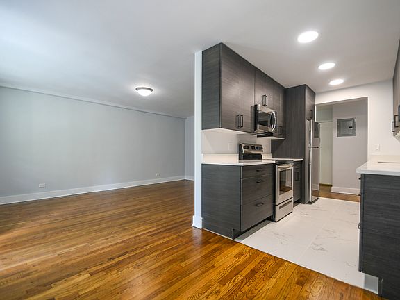 2nd image of 2400 Webb Ave APT 5F