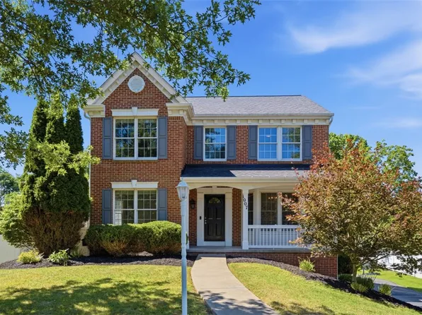 1007 Fieldstone Dr, Canonsburg, PA 15317