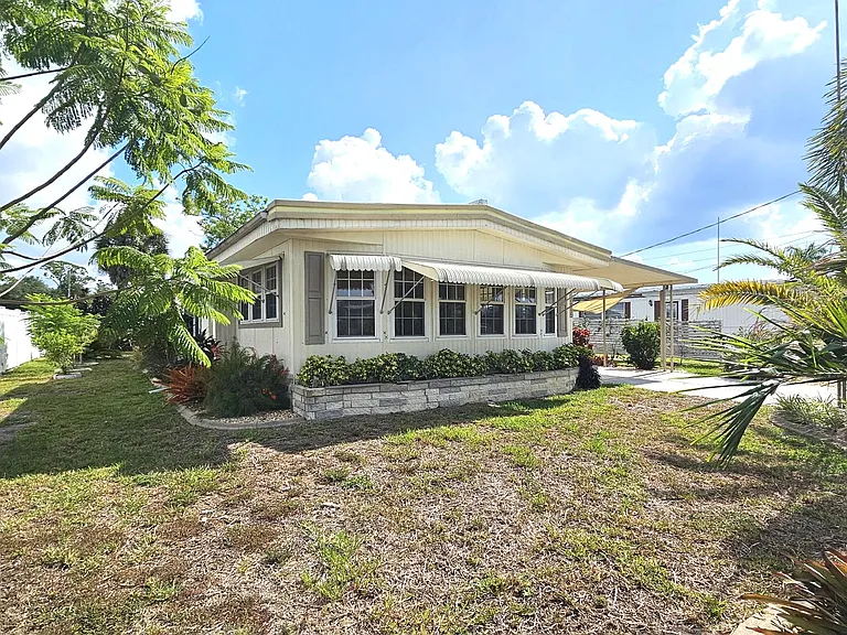 1240 Seagull Dr