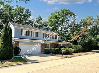3148 Cottonwood Ct, Highland Park, IL