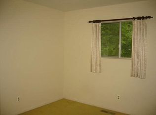 2112 W Wilmington Dr, Midland, MI 48642