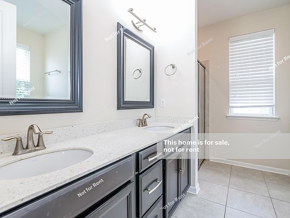 5th image of 413 Aspen Leaf Dr