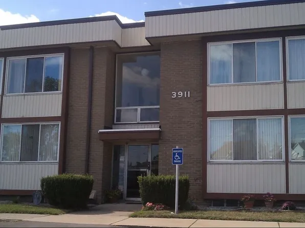 3911 Fort St Floor 119-1, Trenton, MI 48183